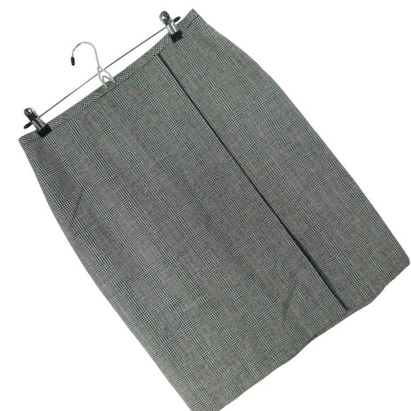 NWOT! BROOKS BROTHERS! FINE WOOL! BLACK, WHITE & RED PLAID CLASSIC SKIRT! SZ 10 - Picture 1 of 8